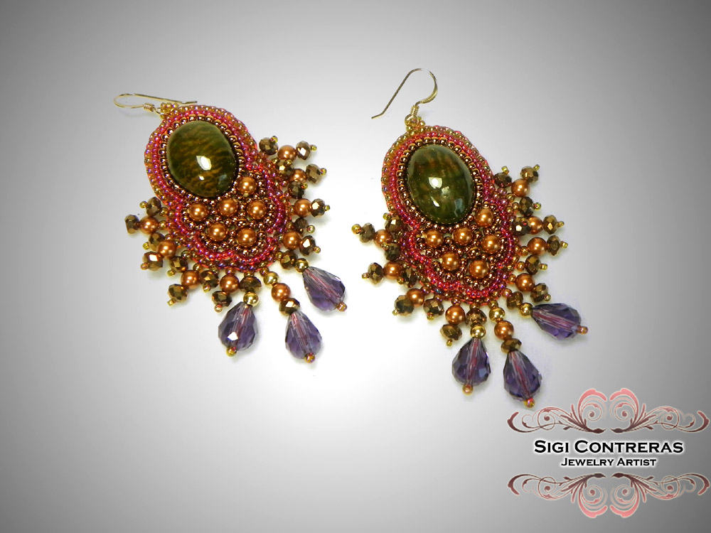 Bead artwork by Sigi Contreras