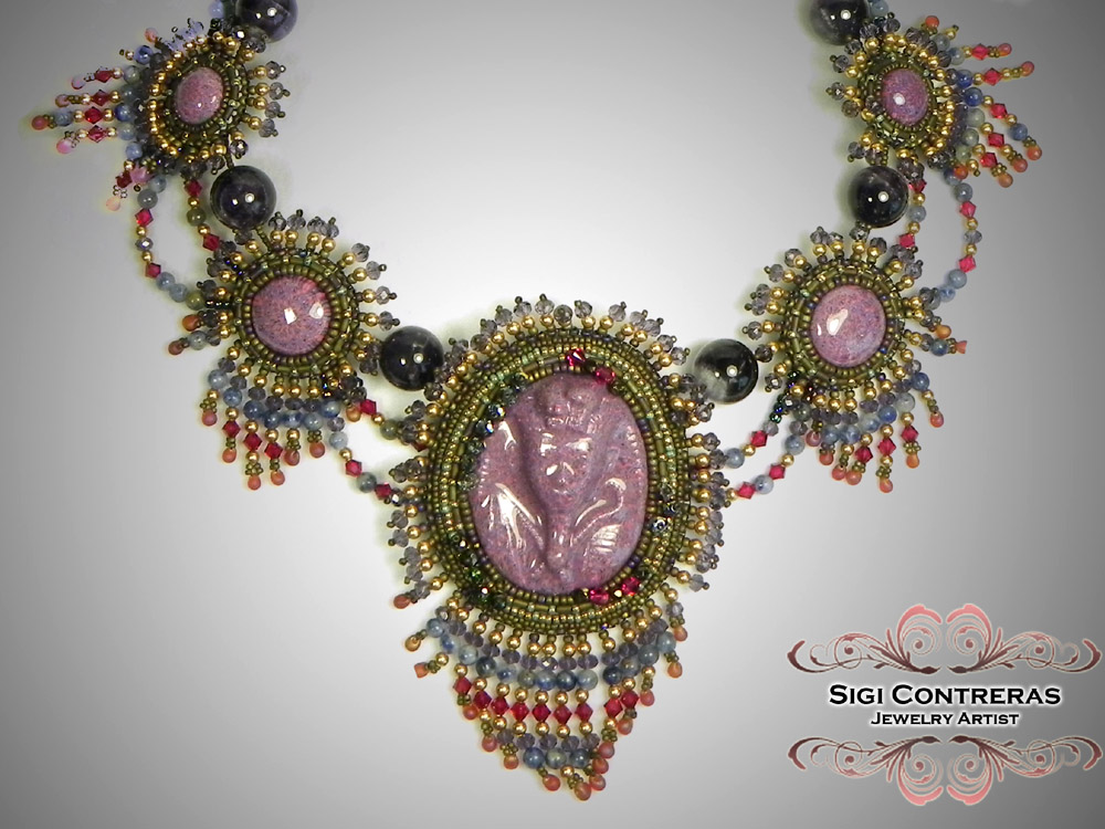 Bead artwork by Sigi Contreras