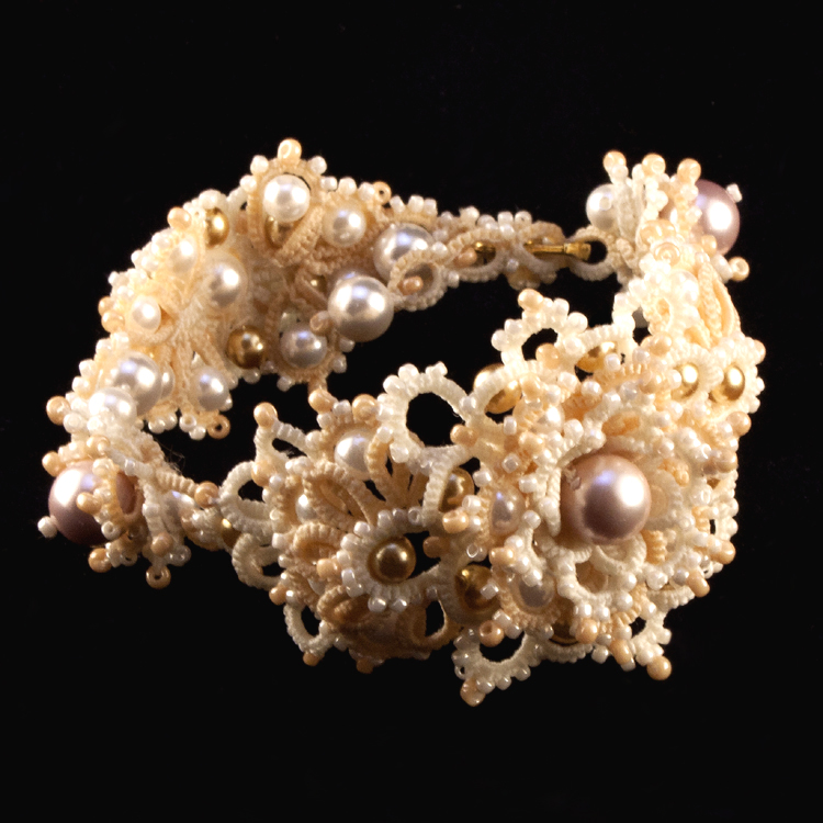 Beadwork by Maria Konoshenko