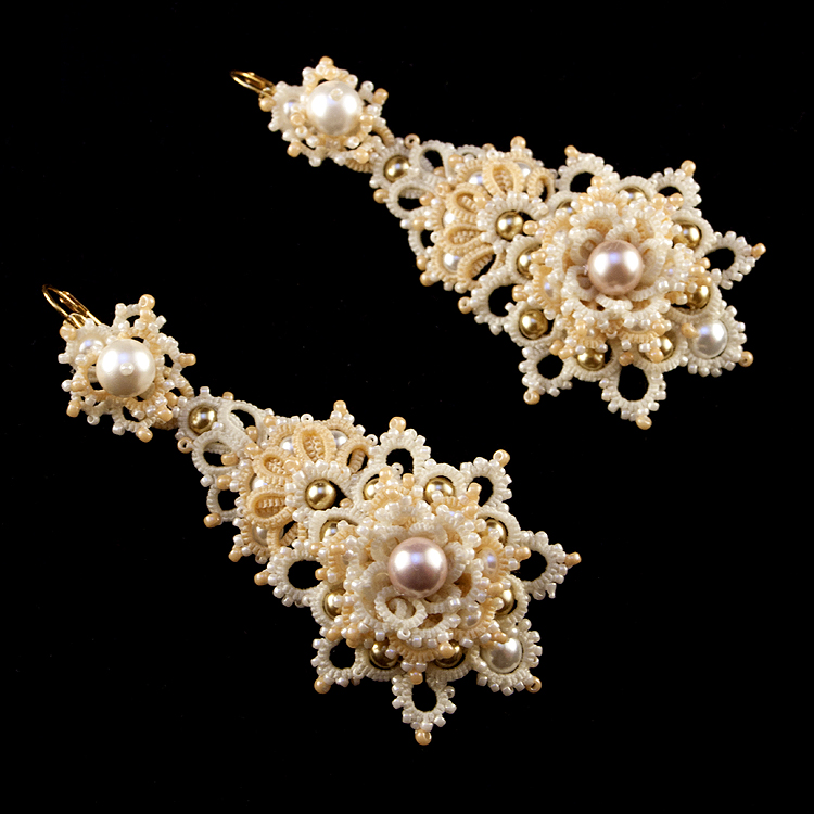 Beadwork by Maria Konoshenko