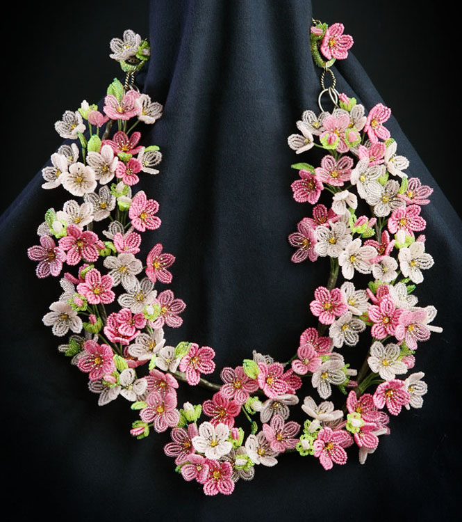 Beadwork by Hiromi Takemura