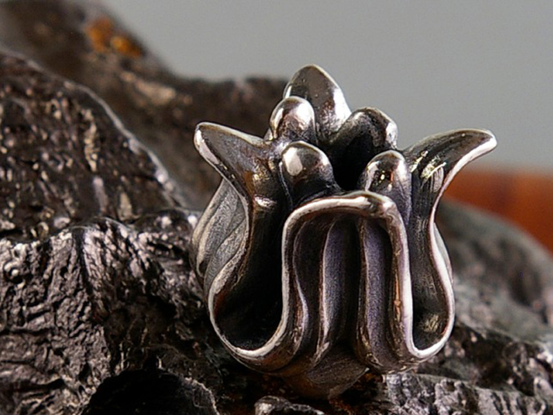 Silver beads by Michael Ivanov