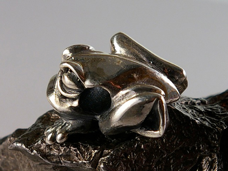 Silver beads by Michael Ivanov