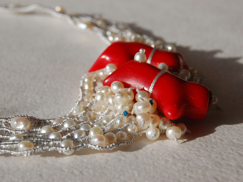 Micro-macrame jewelry by Elena Miklush