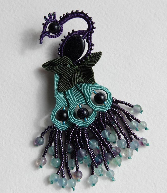 Micro-macrame jewelry by Elena Miklush