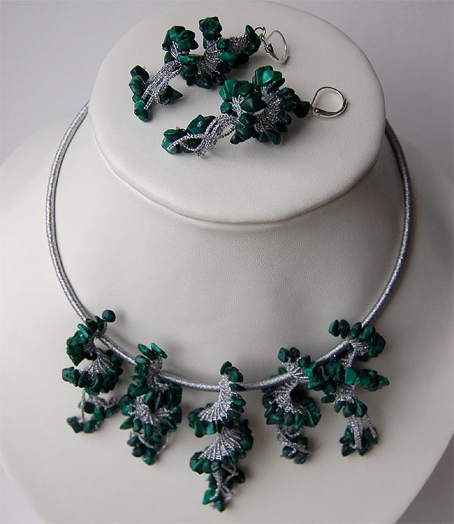 Micro-macrame jewelry by Elena Miklush