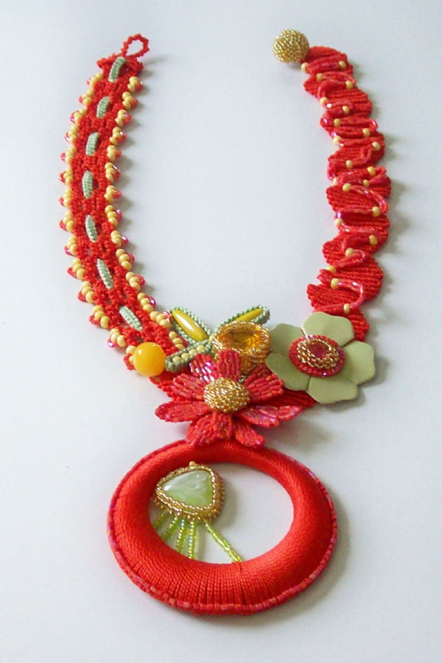 Micro-macrame jewelry by Lyubov Pavlova