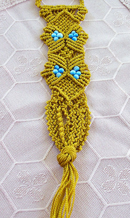 Micro-macrame jewelry by Lyubov Pavlova