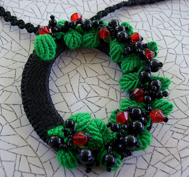 Micro-macrame jewelry by Lyubov Pavlova