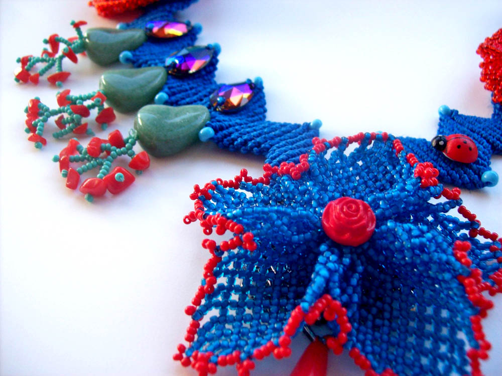 Micro-macrame jewelry by Lyubov Pavlova