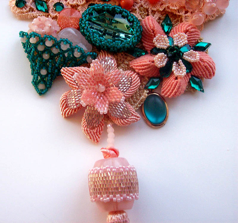Micro-macrame jewelry by Lyubov Pavlova