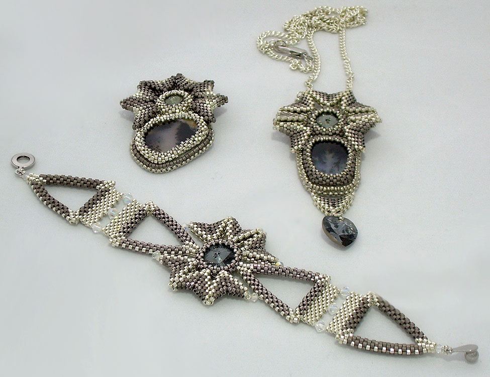Beadwork by Natalia Zolotova