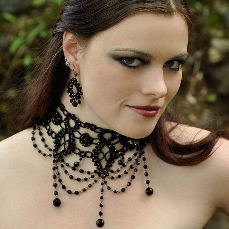 Bead artist Lucie Avramova