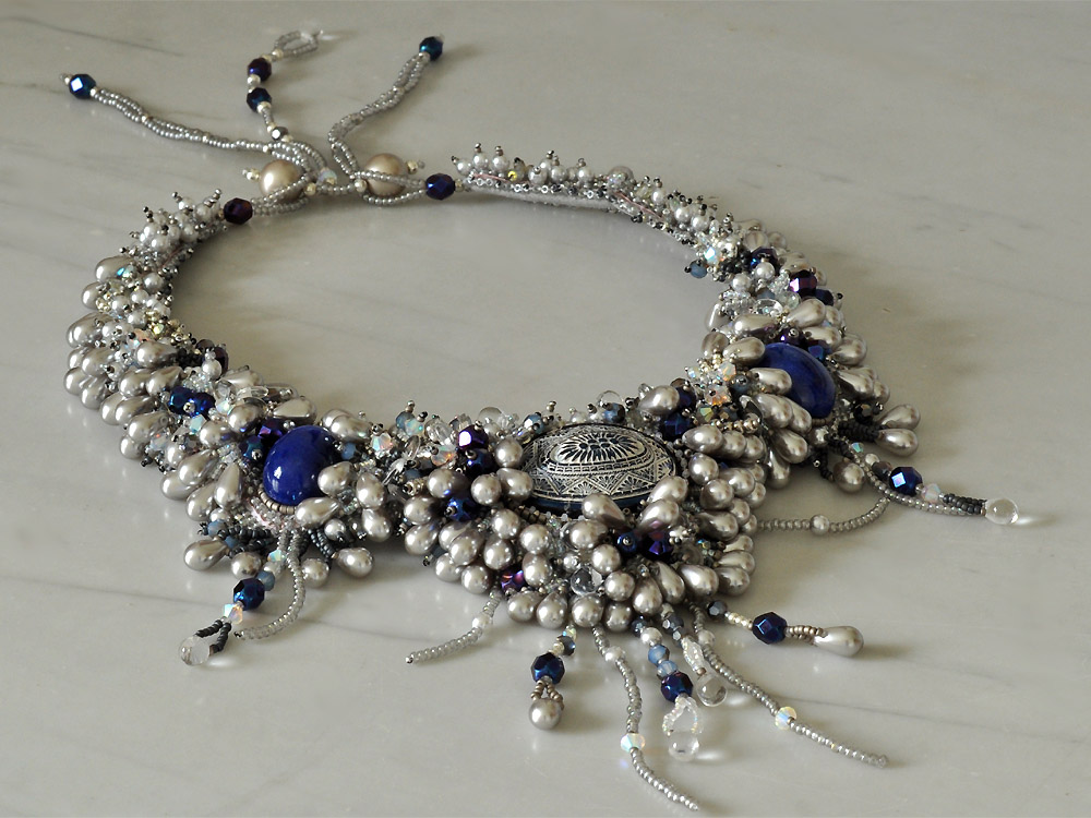 Beadwork by Josane Demuylder