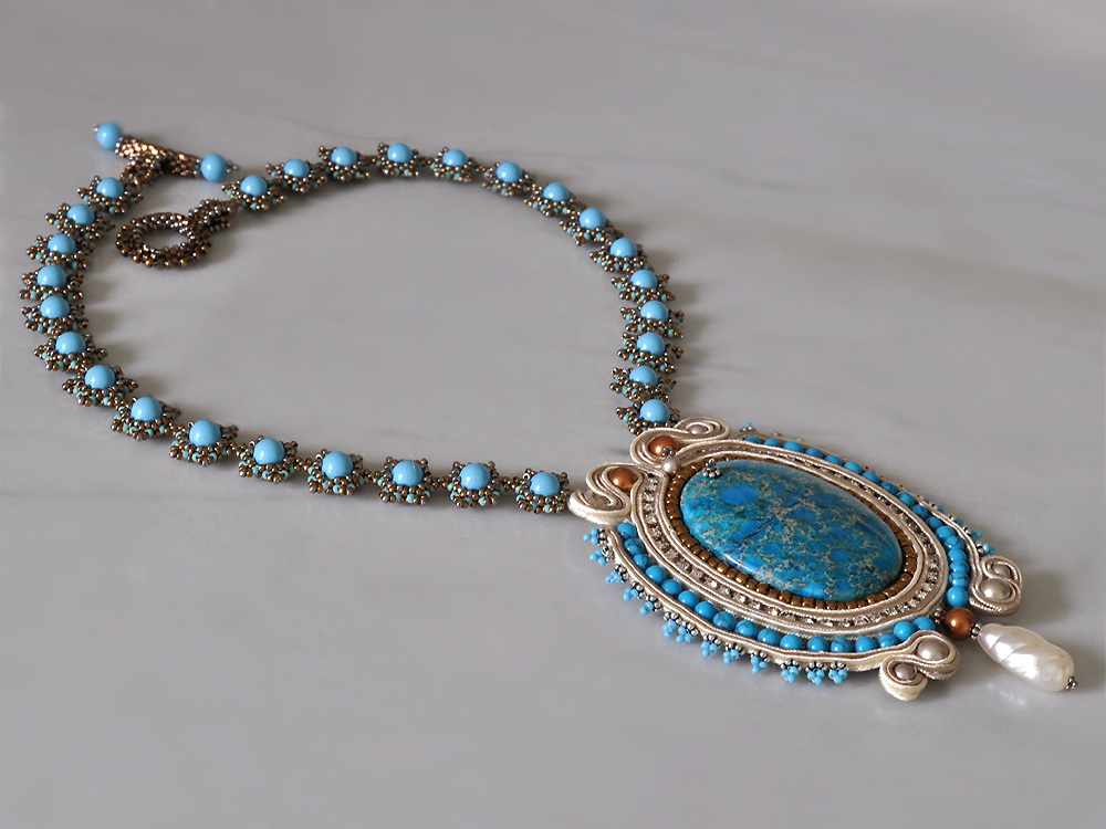 Beadwork by Josane Demuylder