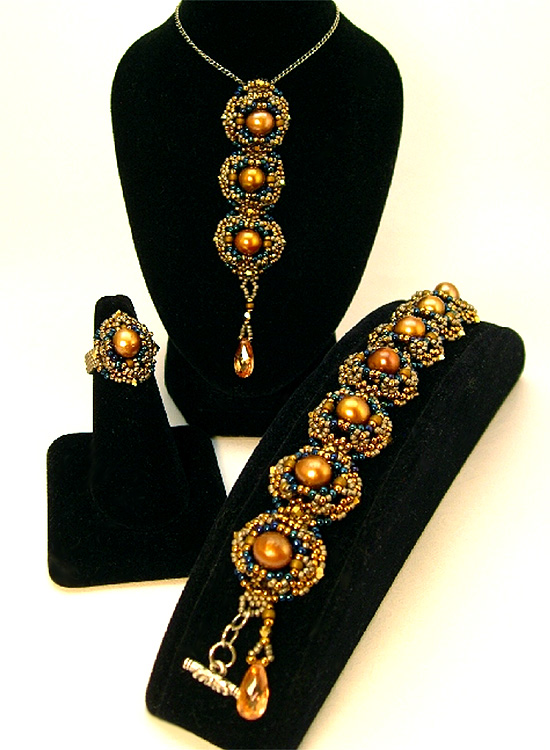 Beadwork by Anja Schlotman