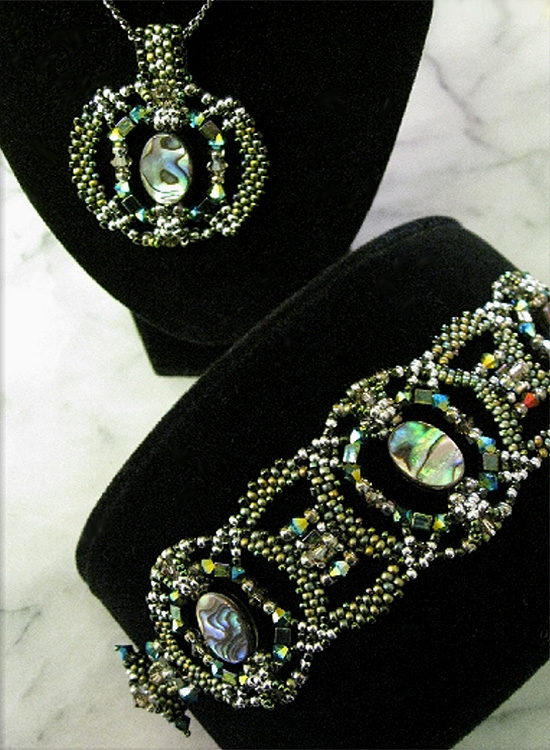 Beadwork by Anja Schlotman