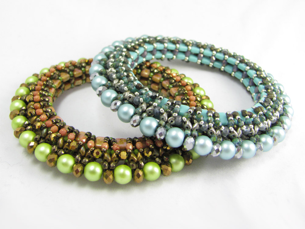 Beaded jewelry by Eva Dobos