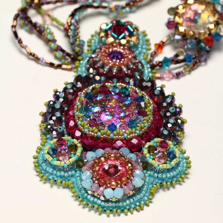 Beaded jewelry by Eva Dobos