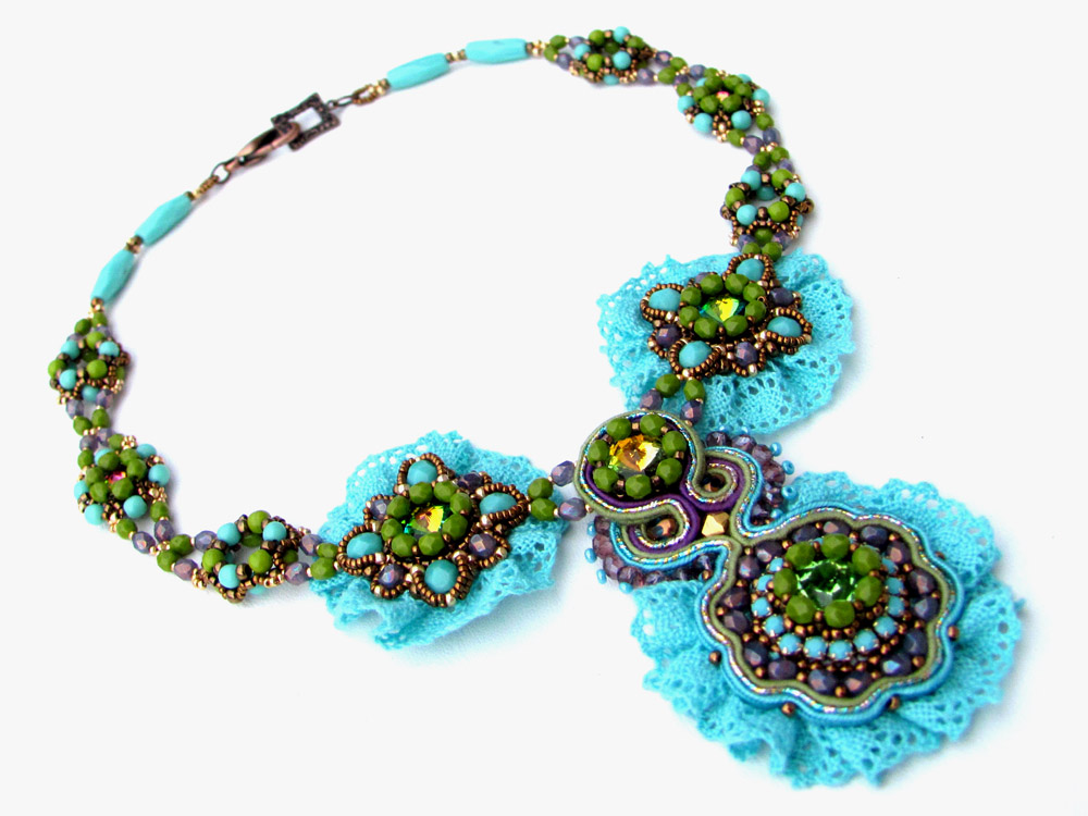 Beaded jewelry by Eva Dobos