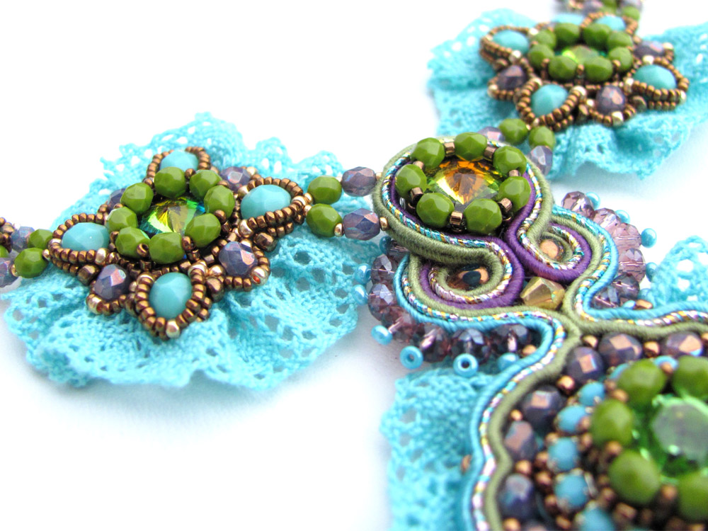 Beaded jewelry by Eva Dobos