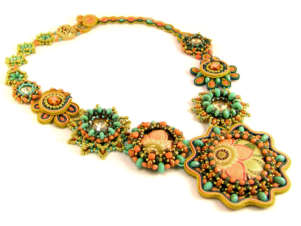 Beaded jewelry by Eva Dobos