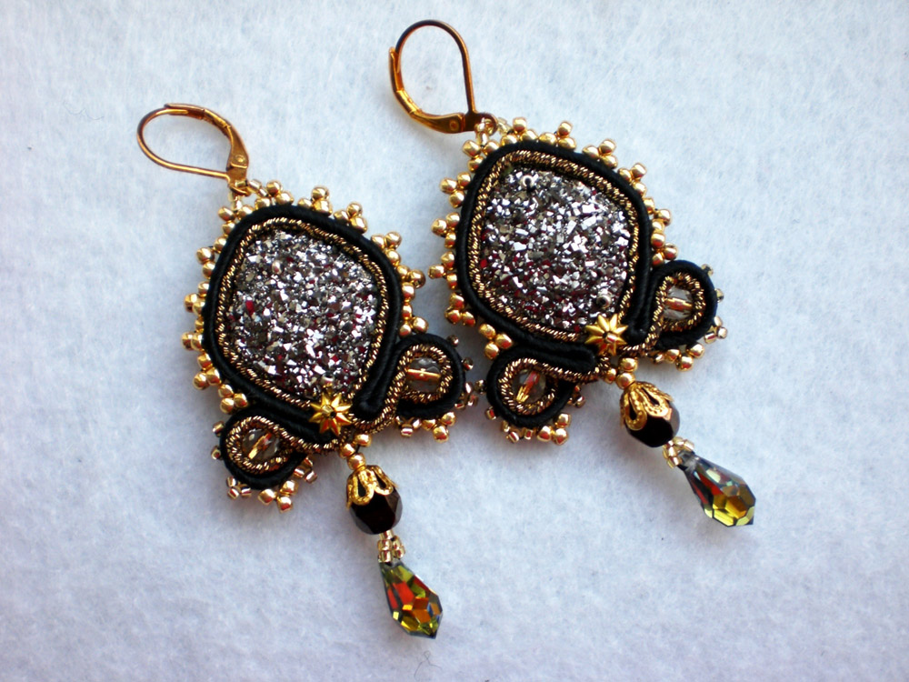 Soutache jewelry by Lyudmila Gubinova