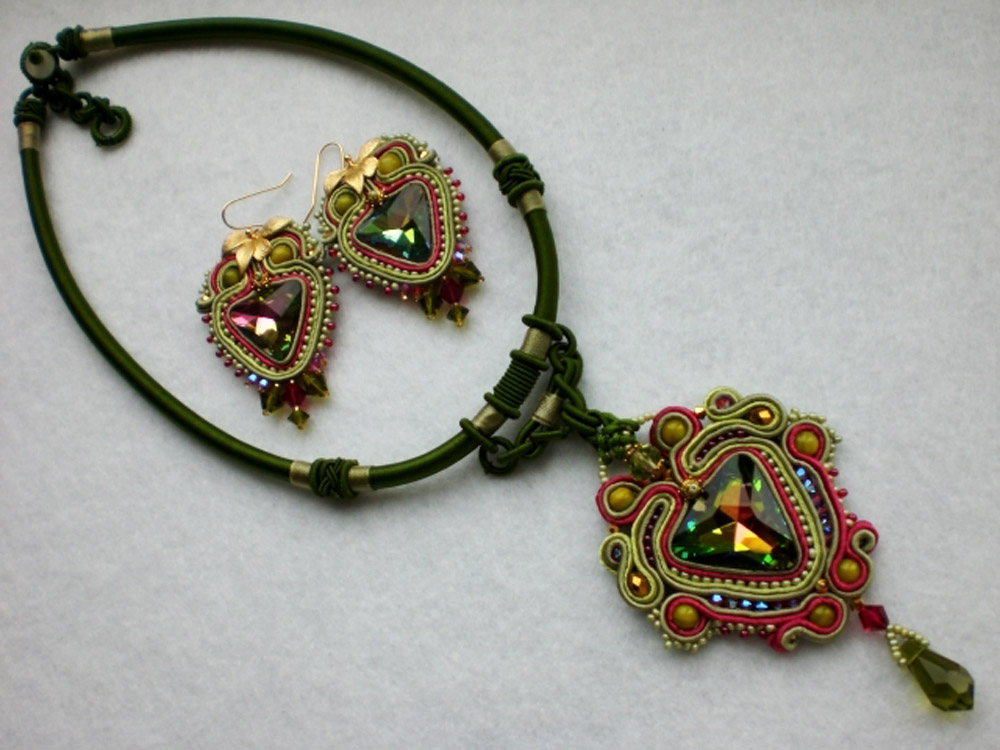 Soutache jewelry by Lyudmila Gubinova