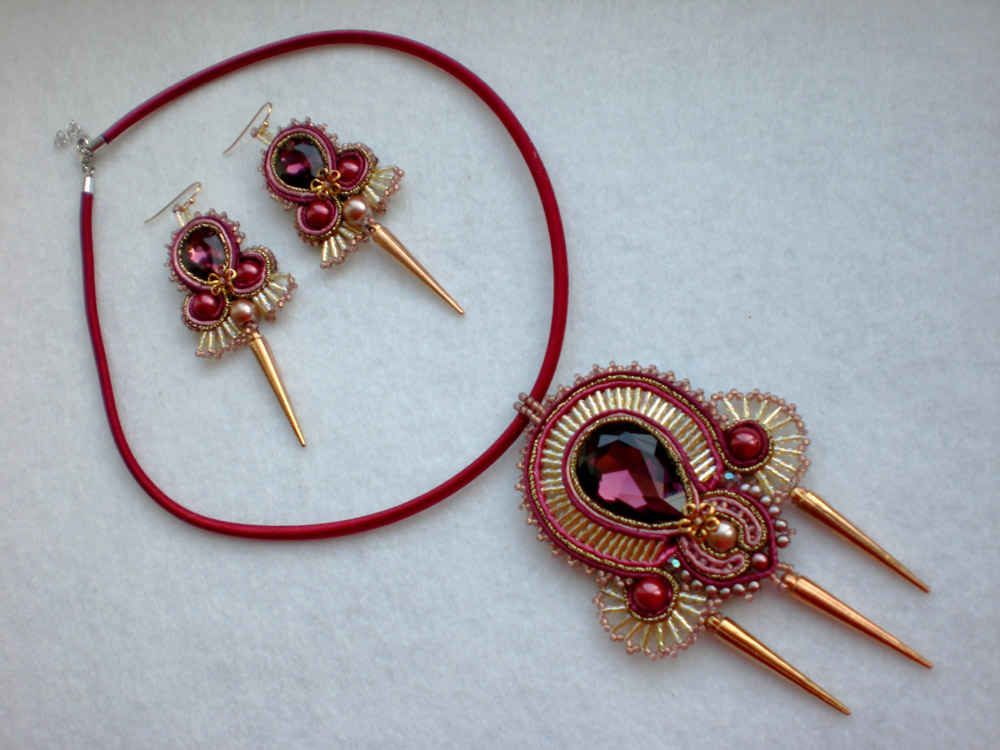 Soutache jewelry by Lyudmila Gubinova