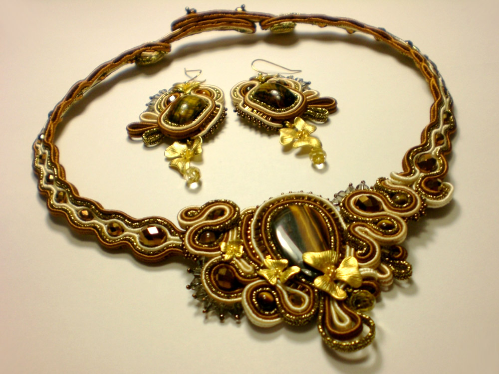 Soutache jewelry by Lyudmila Gubinova