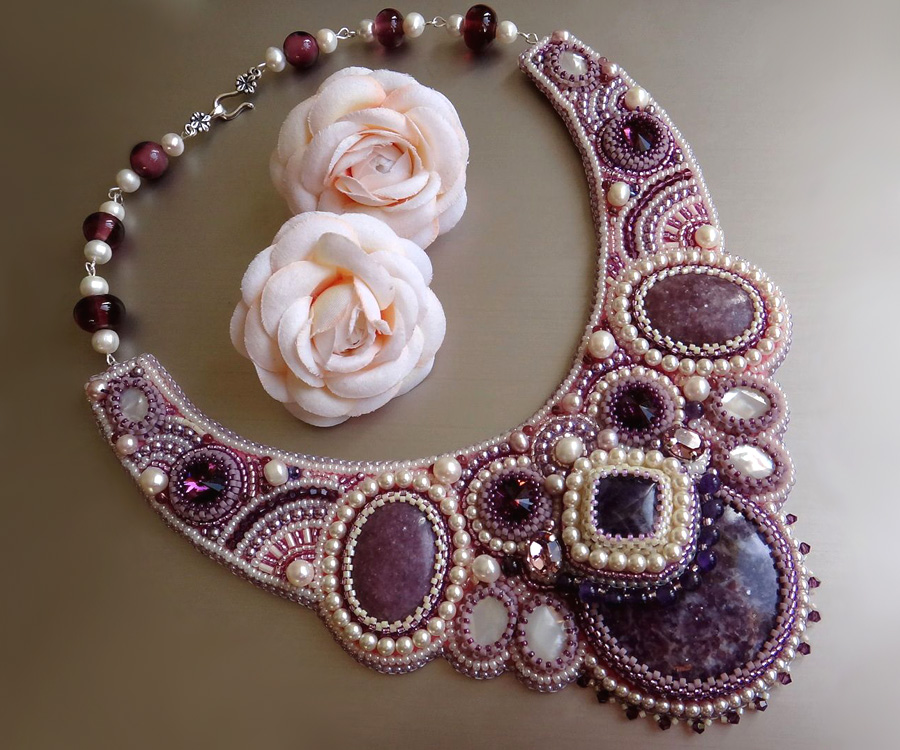 Beaded jewelry by  Irina Chikineva