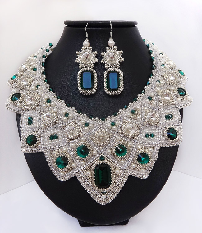 Beaded jewelry by  Irina Chikineva