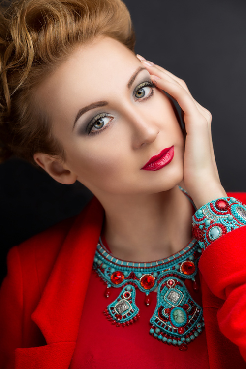 Beaded jewelry by  Irina Chikineva