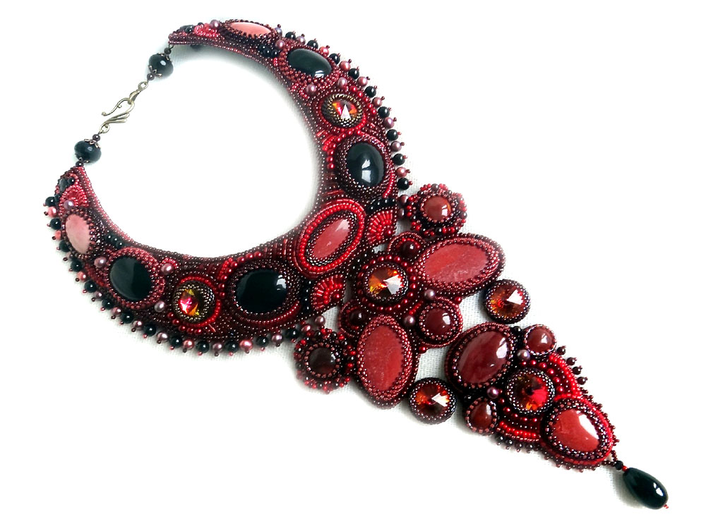 Beaded jewelry by  Irina Chikineva
