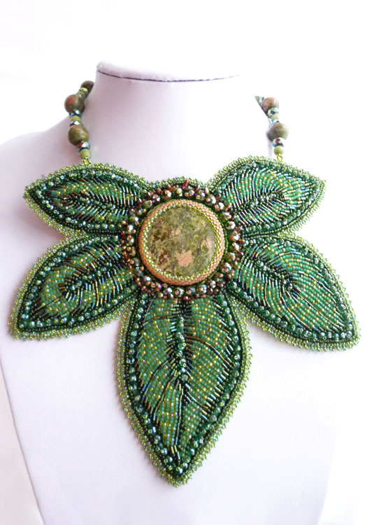 Beaded jewelry by Eva Dobos