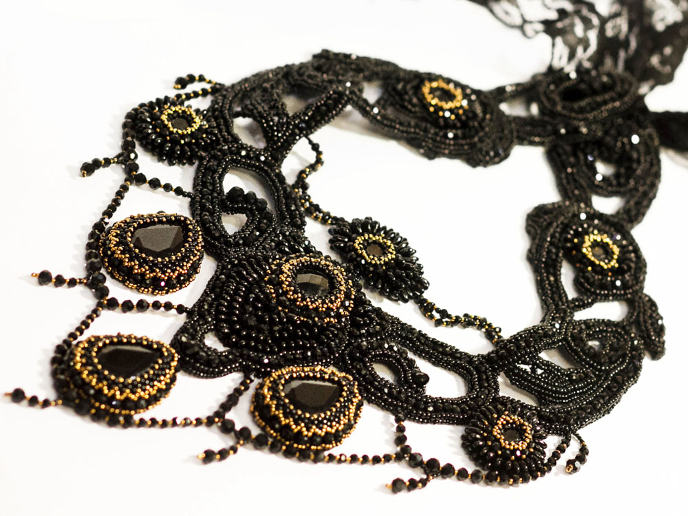 Beadwork by Anastasia Kulakova
