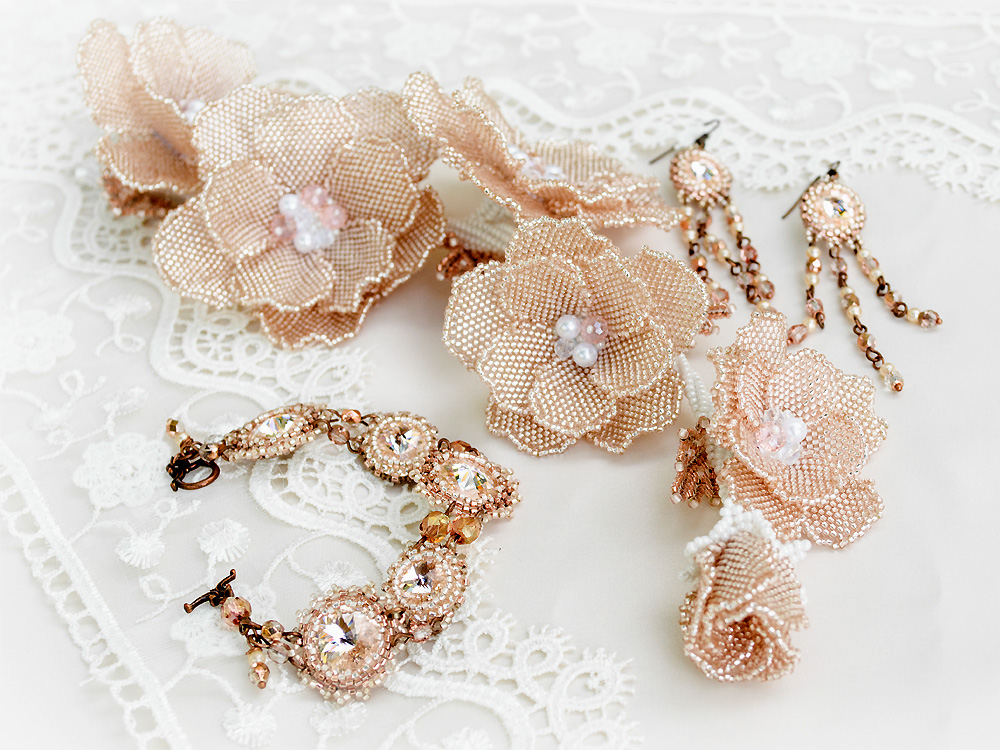Beadwork by Julia Bushukhina