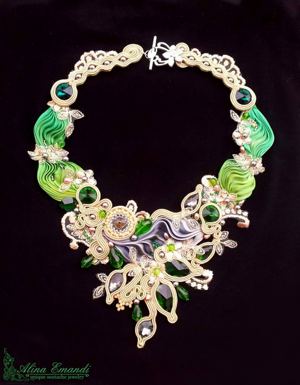 Soutache jewelry by Alina Emandi