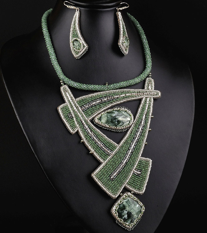 Bead jewelry by Inga Sampoeva