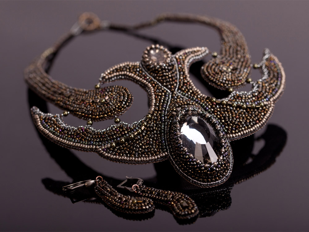 Bead jewelry by Inga Sampoeva