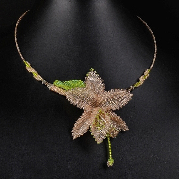 Bead jewelry by Inga Sampoeva