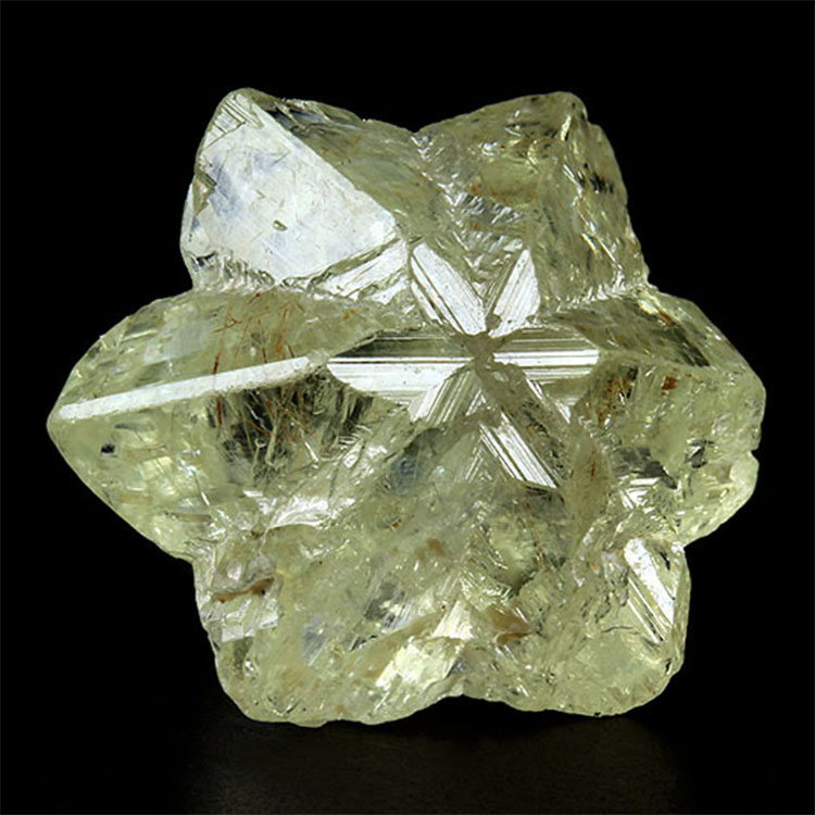 7.33 mm chrysoberyl specimen with 'star' form from Minas Gerais, Brazil