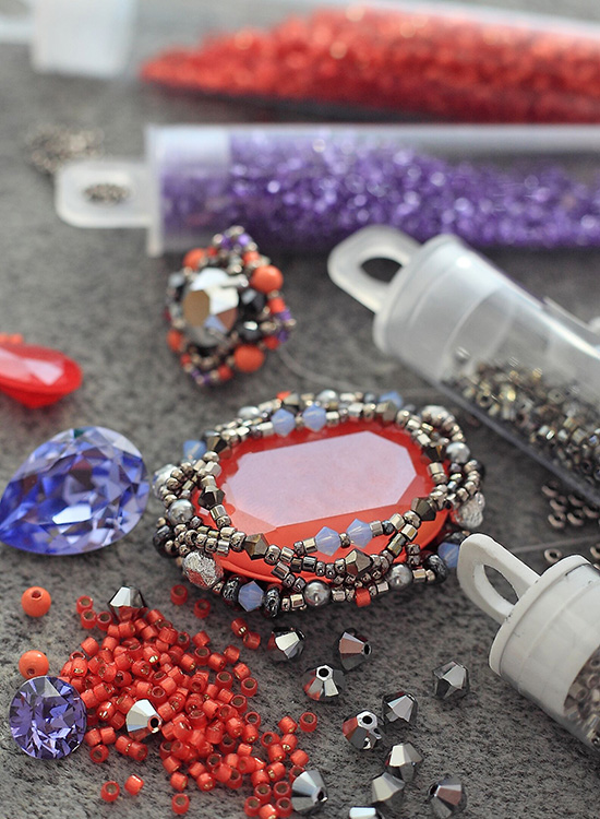 Beadwork by Apollinariya Koprivnik. Work in progress