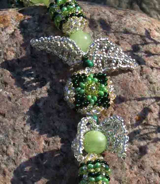 Beaded beads jewelry by Svetlana Rogatykh