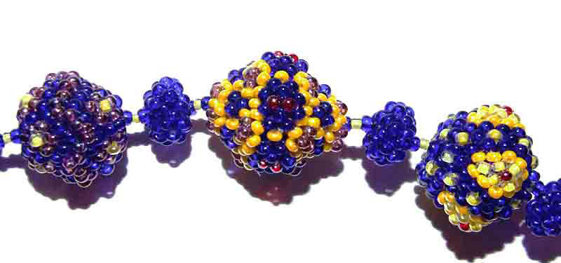 Beaded beads jewelry by Svetlana Rogatykh