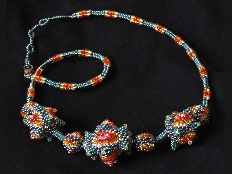 Beaded beads jewelry by Svetlana Rogatykh