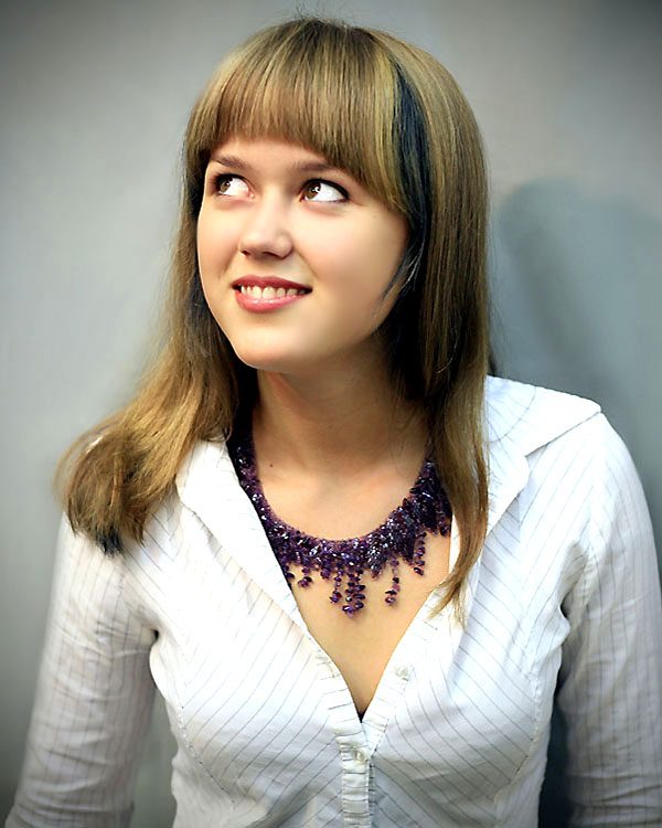 Svetlana Nebolsina and her bead paintings