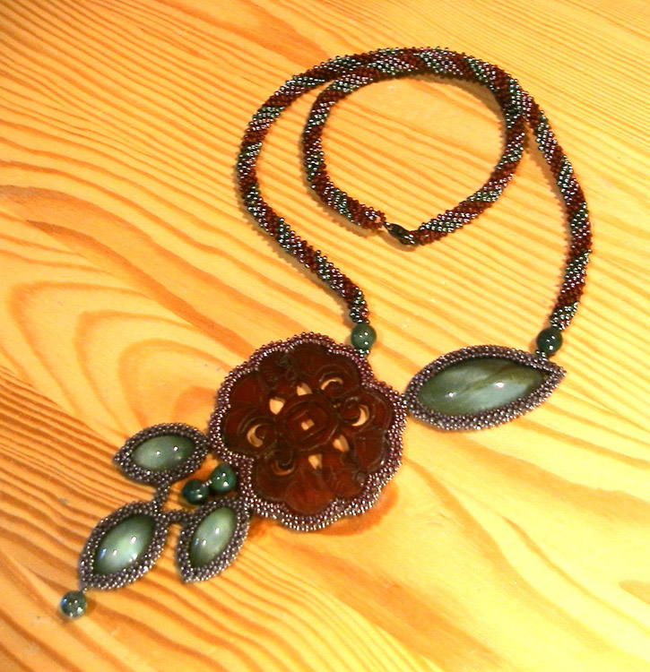 Svetlana Nebolsina and her bead paintings