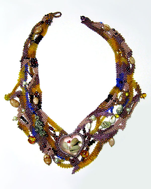 Svetlana Nebolsina and her bead paintings