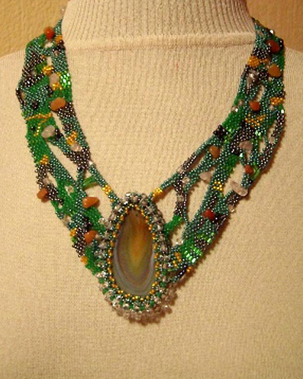 Svetlana Nebolsina and her bead paintings
